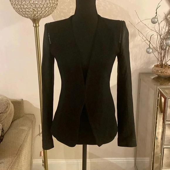 Theory jacket size P - Picture 1 of 8